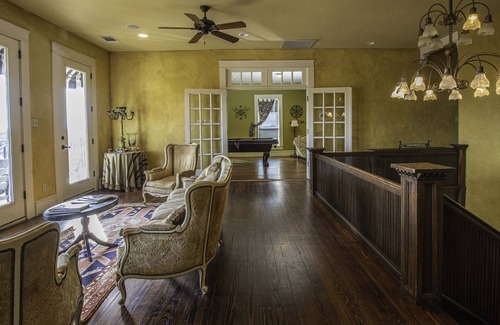 Athens Hotel | Tara Vineyard and Winery