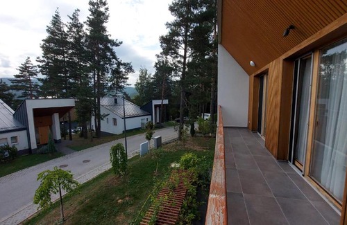 Resnik Villa | Tarcin Forest Resort Villa No 305
