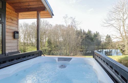 Bowness-on-Windermere House | Tarn Lodge