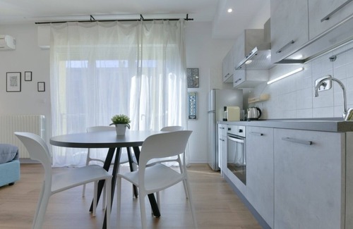 Bolognina Apartment | Taron House Bologna [station-center-fiera]