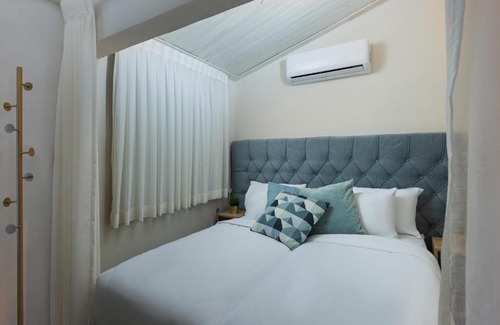 Safed Old City Apartment | Tarpat Experience