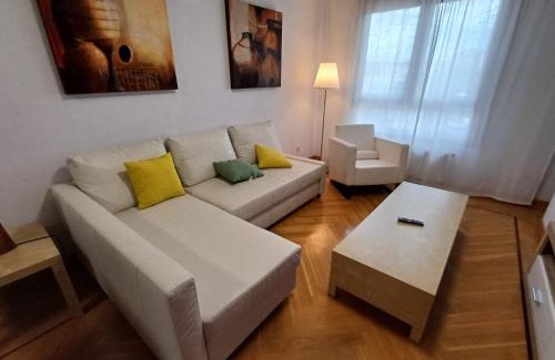 Las Campas y San Claudio Apartment | Tartiere-la eria oviedo deluxe