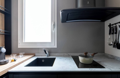 Dergano Apartment | Tartini 28 A - One Bedroom Apartment, Sleeps 4