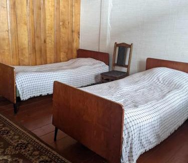 Salkhino House | Tasia Guesthouse