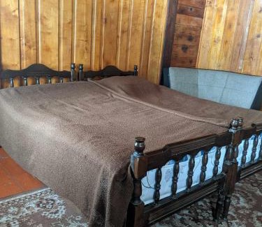 Salkhino House | Tasia Guesthouse