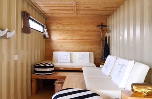 Minamiise Cabin | TASO BEACH HOUSE / [STAR LODGE] / 14 people OK / 1 building rental