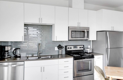 Old Ballard Apartment | Tasteful Ballard 1BR w/W/D, BBQ & Gym, near Waterfront, by Blueground