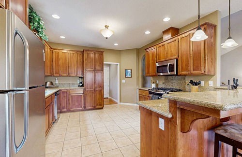 Groveland House | Tasteful cabin 25 miles from Yosemite with access to pools, a lake & more