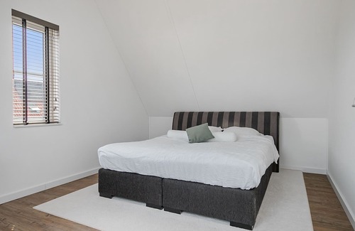 Municipality of Middelburg House | Tasteful holiday home in Middelburg with garden