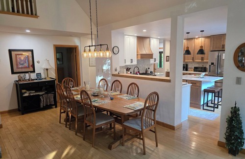 Southwest Harbor Cottage | Tasteful Mountain Cottage With a 15 Walk to Ocean, Town and Acadia