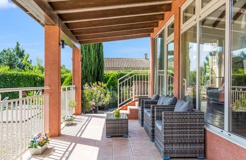 Cambieure Villa | Tasteful Villa in Cambieure with Private Heated Pool