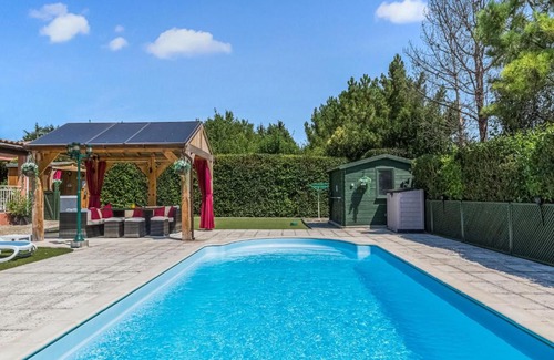 Cambieure Villa | Tasteful Villa in Cambieure with Private Heated Pool