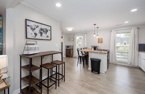 Pelham House | Tastefully designed 4-Bedroom Townhome! Open Concept