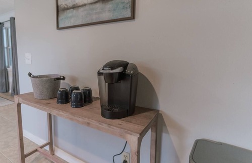 Sandalwood House | Tastefully furnished home near the beach