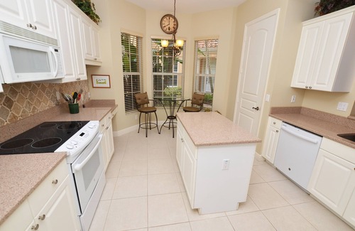 Pelican Bay House | Tastefully furnished ground floor unit in Pelican Bay community