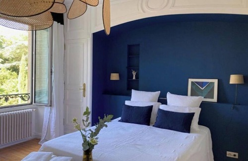 Centre Ville Bed & Breakfast | ! Tastefully renovated guest house in NIORT. 5 minutes from the Marais Poitevin