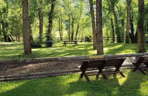 Salida Cabin | TATA River Cabin: The Salida Cabin - Relax and Unwinde