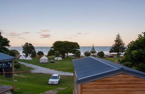 Pouawa RV Rental | Tatapouri Retreat - Glamping