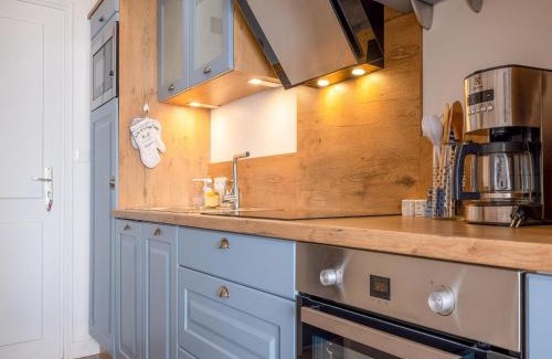 Saint-Vaast-la-Hougue Apartment | Tatihou Island Retreat