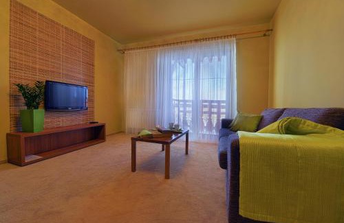 Velka Lomnica Hotel | Tatragolf Mountain Resort