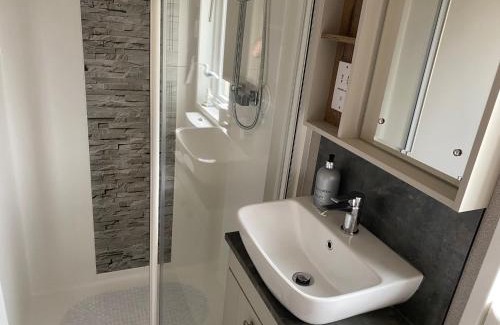 Tattershall Resort | Tattershall Lakes Jet Ski Lake 3 Bedroom Cabin with Private jet ski dock