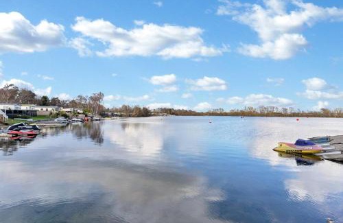 Dogdyke House | Tattershall Lakes: Sally's Superior Stay