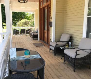 Wolfville Hotel | Tattingstone Inn