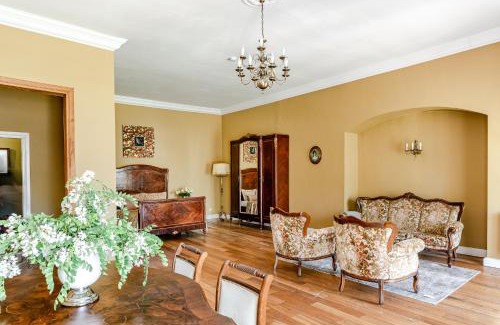 Taujenai Apartment | Taujėnų dvaro svečių namai
