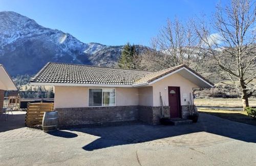 Okanagan-Similkameen House | Taurean Vines Guest house