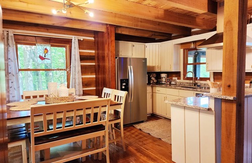Martinsville Cabin | Taurina Cabin-Nestled in nature and tranquility.nNew updated indoor hot tub.