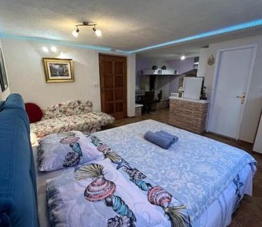 Brulo Apartment | Taverna coctel