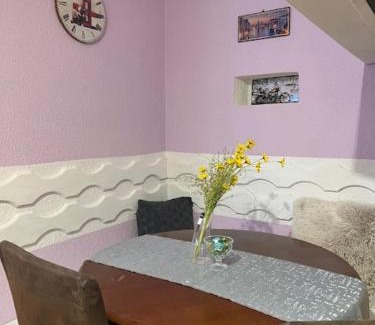 Brulo Apartment | Taverna coctel