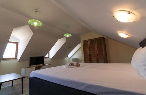Sutivan Apartment | Taverna & Rooms
