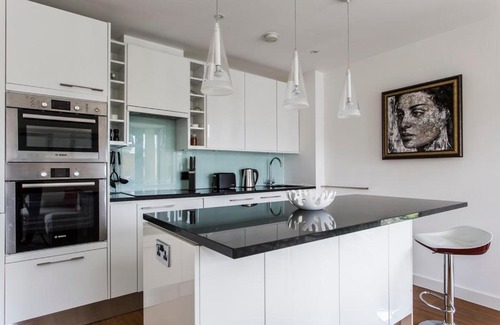 Golborne Apartment | Tavistock Crescent by Onefinestay