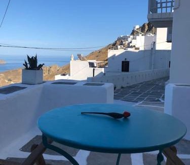 Serifos House | TaVLaDo Cycladic house