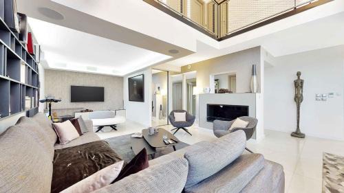 Dakar-Plateau Apartment | Tawfekh 221