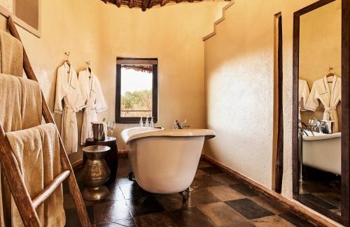 Amboseli Cabin | Tawi Lodge