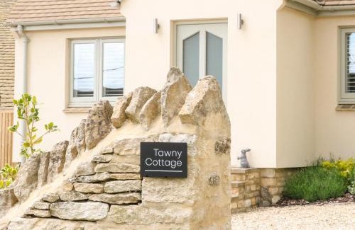 Burford House | Tawny Cottage