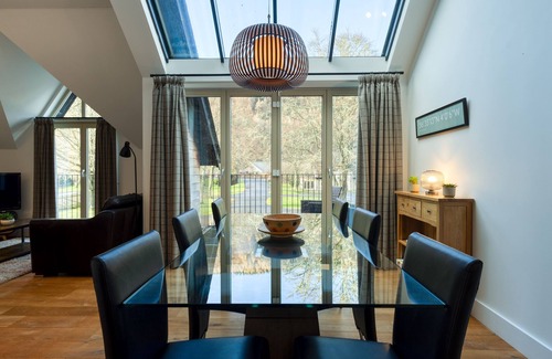 Kenmore Cottage | Tayside (no hot tub) - sleeps 6 guests in 3 bedrooms
