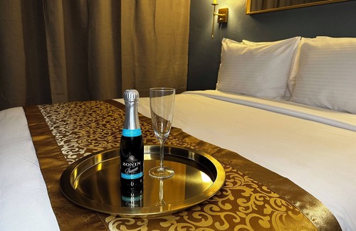 Overtown House | TB Hotel Downtown Miami - Deluxe Queen Room