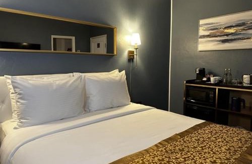 Overtown Hotel | TB Hotel Downtown Miami - Deluxe Queen Room