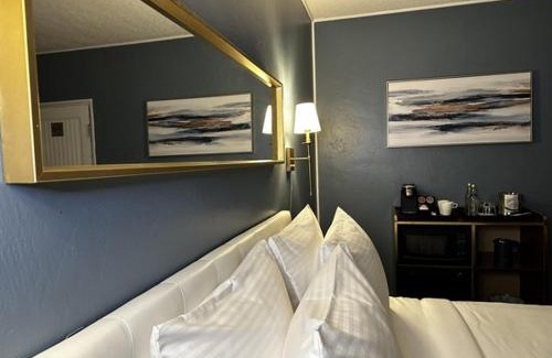 Overtown Hotel | TB Hotel Downtown Miami - Deluxe Queen Room