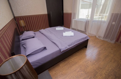 Tbilisi House | Tbili House offers rooms in Tbilisi City