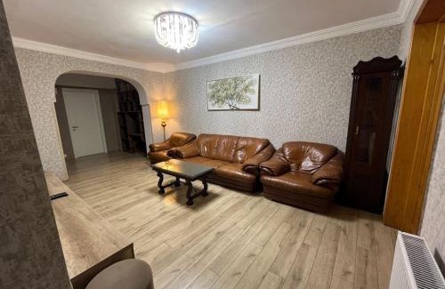 Saburtalo Apartment | Tbilisi Apartment Genatsvale