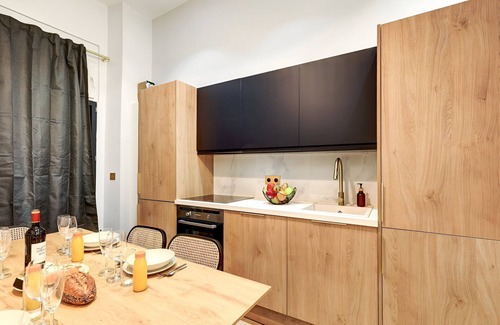 Strasbourg -Saint-Denis Apartment | TBS 175 - Charming apartment in the heart of Paris