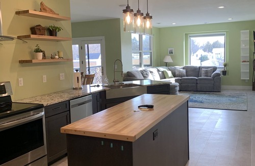 Traverse City Condo | TC Sleep 6