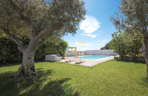 Polignano a Mare House | TD Villa Fico Jo Villa with Pool & Lush Garden