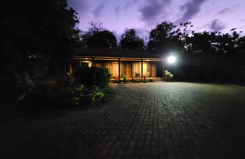 Hanga Roa House | Te Ariki - Adults Only