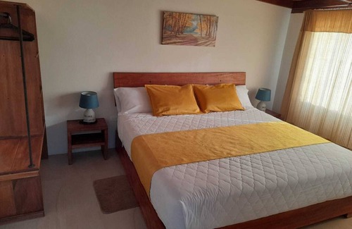 Banos de Agua Santa House | ¿Te gustan los conceptos diferentes? ven a CASA VERDE DESCANSO