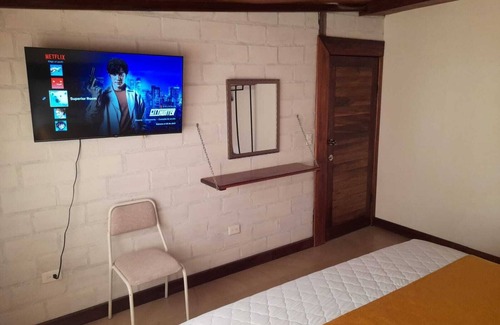 Banos de Agua Santa House | ¿Te gustan los conceptos diferentes? ven a CASA VERDE DESCANSO